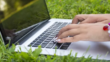 Mobile workforce & social networking drive communications infrastructure growth