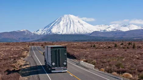 360° cameras crucial for a bird's eye approach to trucking safety