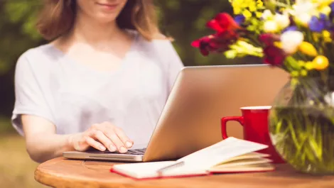 Remote workforce grows more app-savvy, but email & phone remain kings