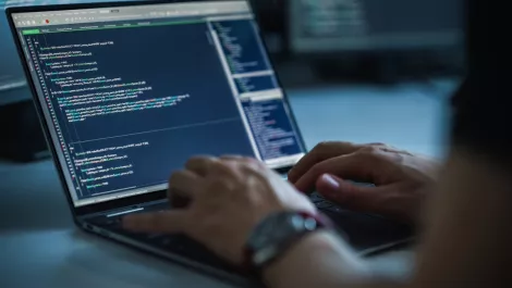 Employers look to hire inexperienced coders due to skills shortage