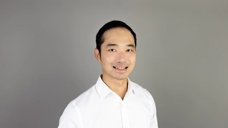 Photoheadshot djeffri setiawan casual lrg print