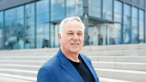 Ps   andrew loveless   headshot