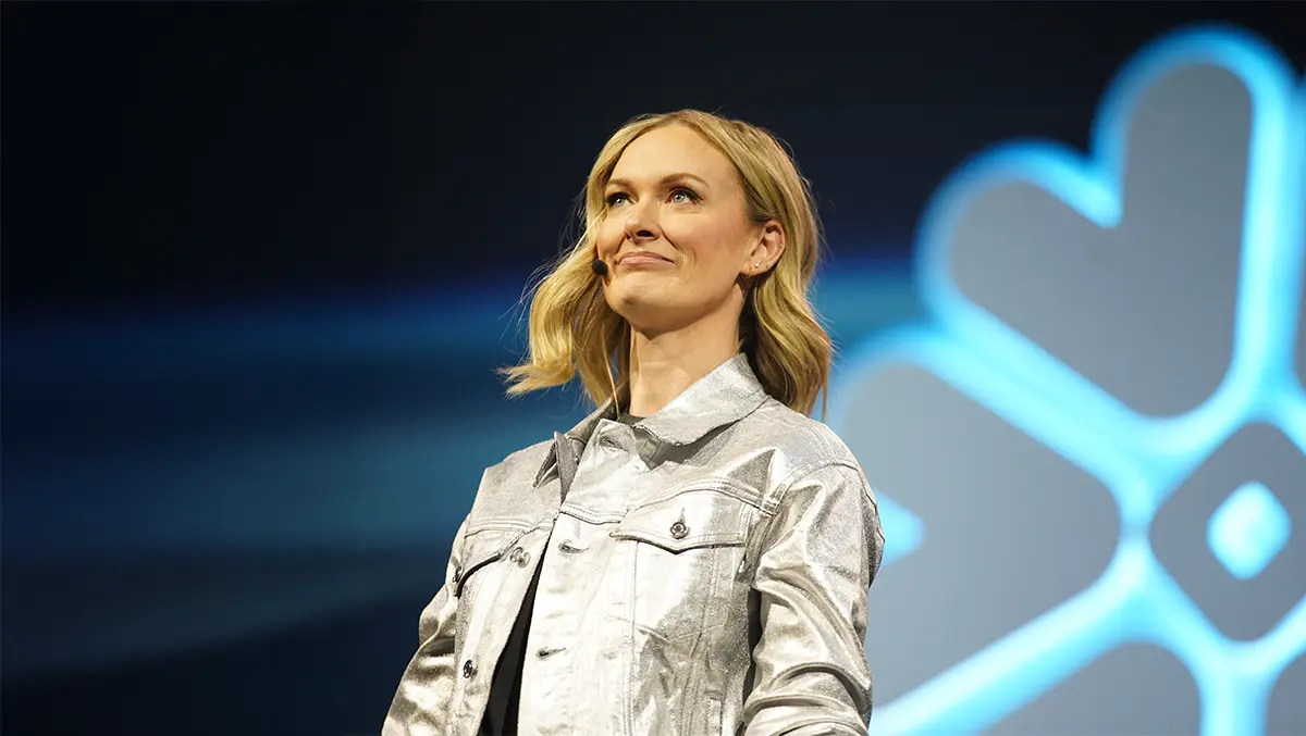 Ps   shannon katschilo   headshot